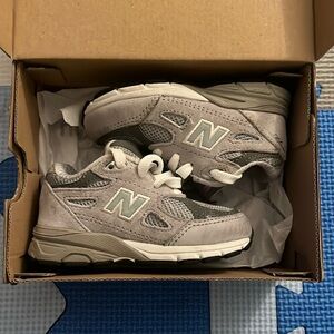 Preschool toddler size 5C, KIDS' TODDLER NEW BALANCE 990V3 CASUAL SHOES